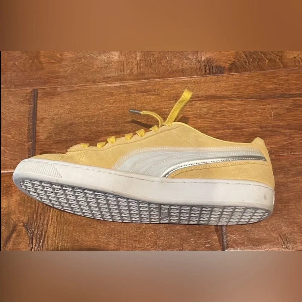 Puma Suede Triplex Haribo Mens US 10.5 EUR 44 Yellow Sneakers Shoes with Box - Picture 9 of 16